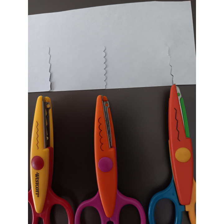 Set van 7 knutselscharen - Verschillende patroonrandjes